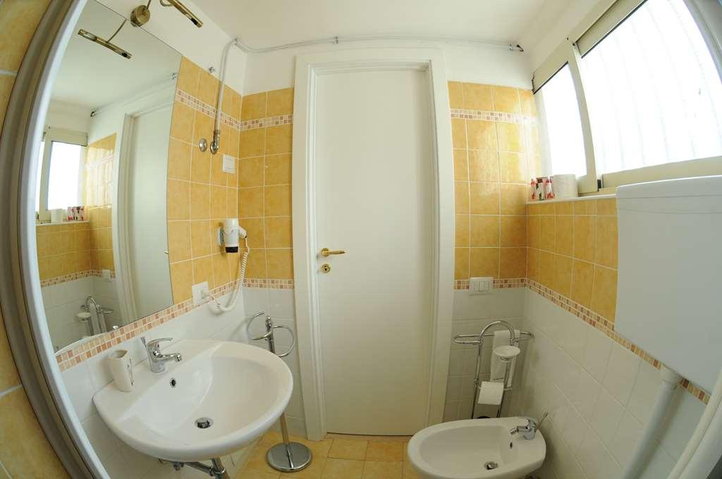 Casa Blanca Acomodação com café da manhã Reggio di Calabria Quarto foto